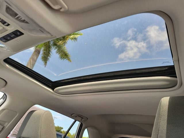 2025 Toyota RAV4 XLE - Photo 30