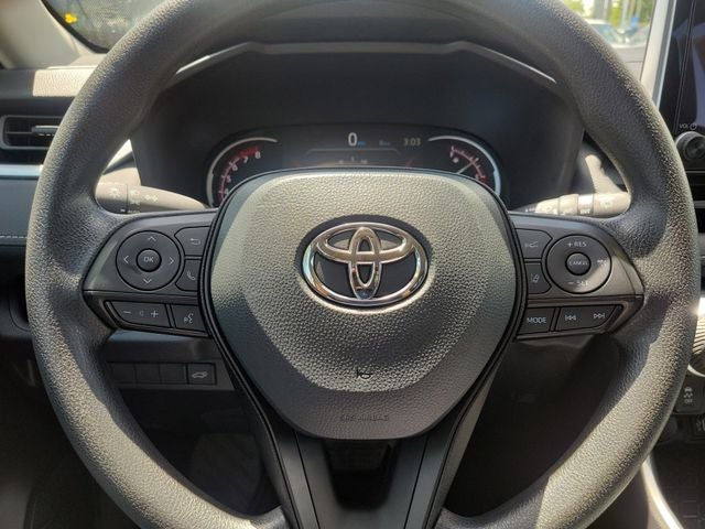 2025 Toyota RAV4 XLE - Photo 50