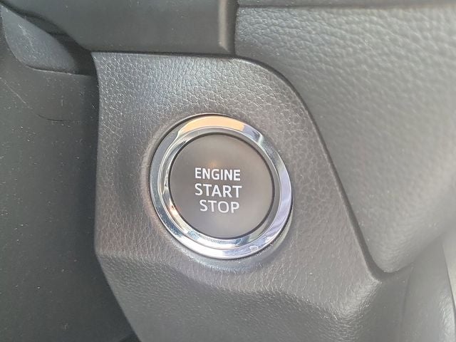 2025 Toyota RAV4 XLE - Photo 53