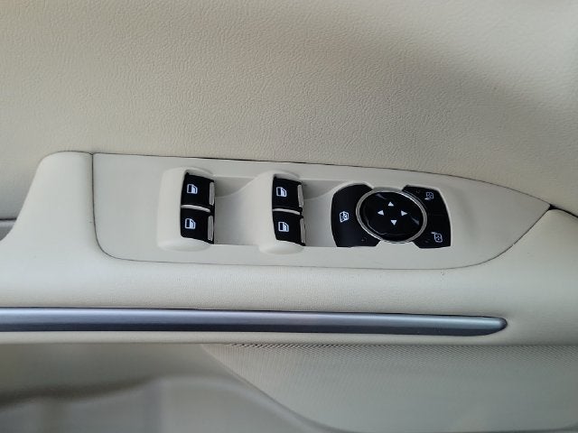 2014 Lincoln MKZ Base