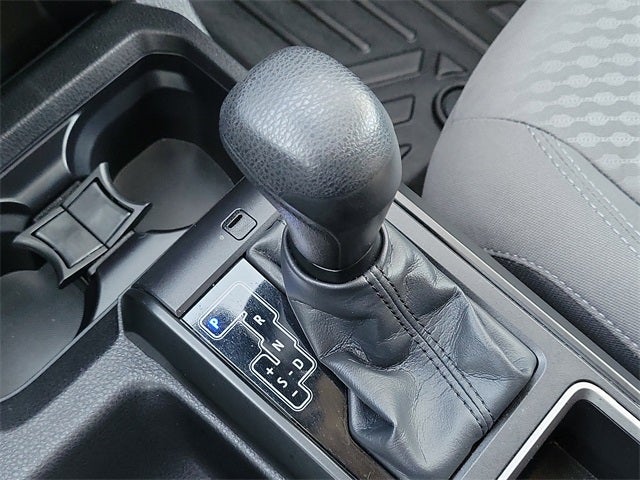 2022 Toyota Tacoma SR V6