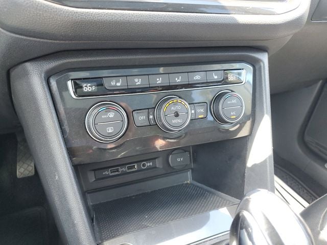 2018 Volkswagen Tiguan 2.0T SEL Premium