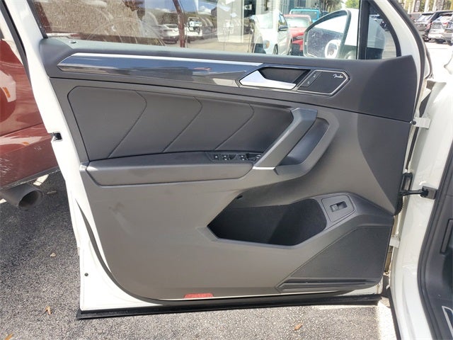 2018 Volkswagen Tiguan 2.0T SEL Premium