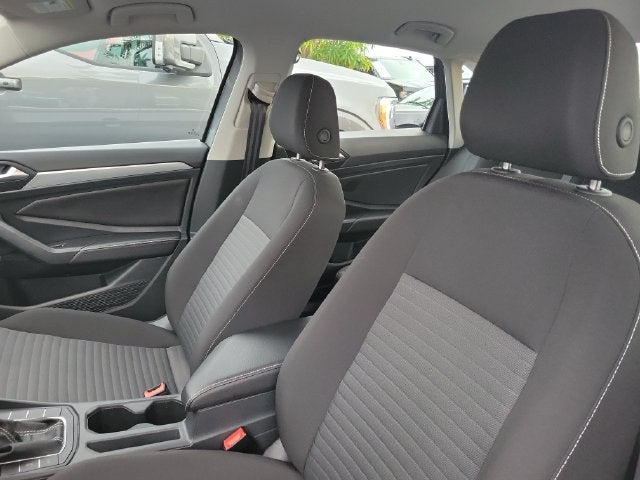 2025 Volkswagen Jetta S - Photo 8