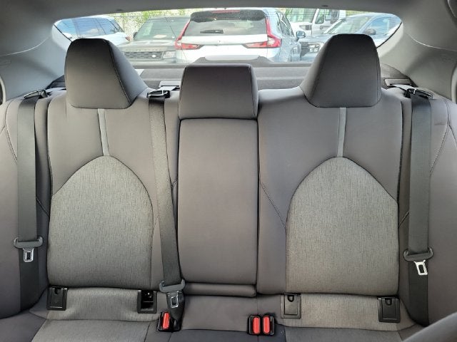 2022 Toyota Camry LE - Photo 10