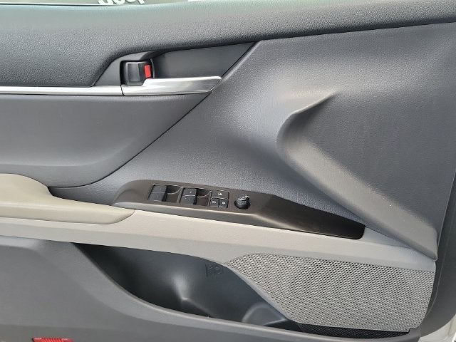 2022 Toyota Camry LE - Photo 15