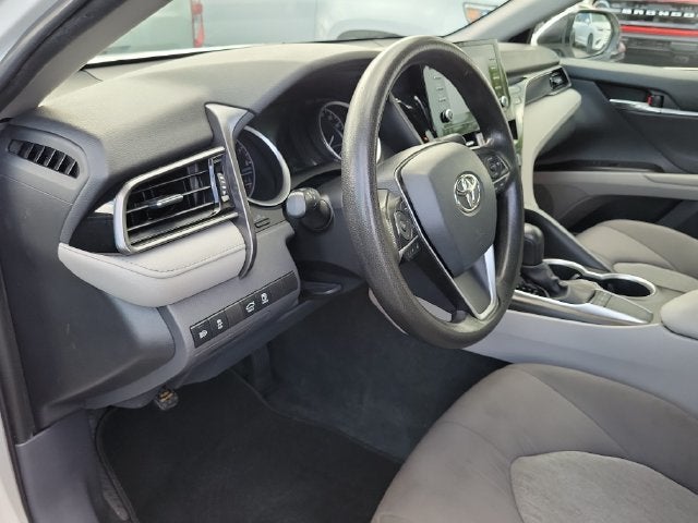 2022 Toyota Camry LE - Photo 8