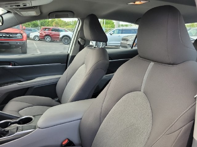 2022 Toyota Camry LE - Photo 9