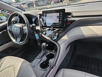 2022 Toyota Camry SE
