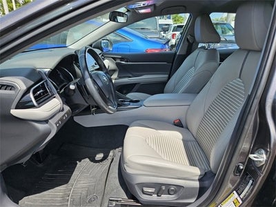 2022 Toyota Camry SE