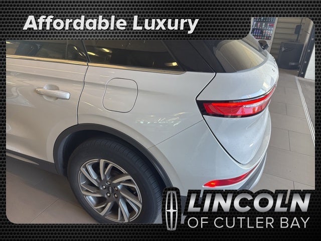 2023 Lincoln Corsair Standard