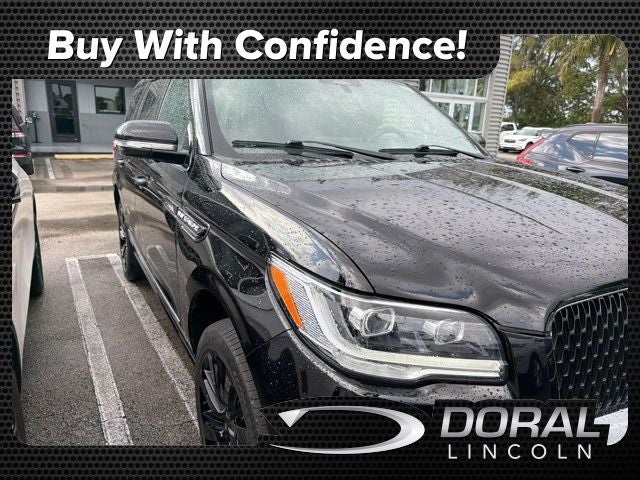 2023 Lincoln Navigator Reserve's photo