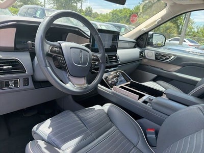2022 Lincoln Navigator L Black Label