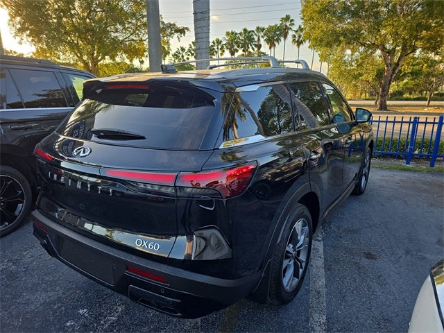 2025 INFINITI QX60 LUXE