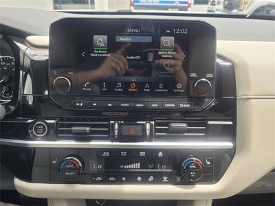 2024 Nissan Pathfinder SL