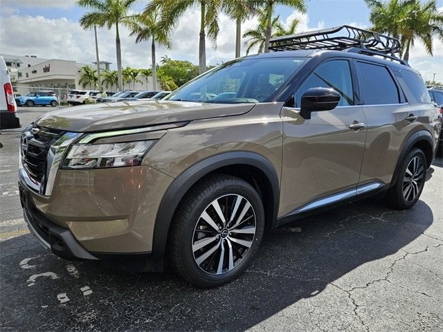 2023 Nissan Pathfinder Platinum