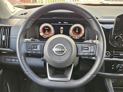 2023 Nissan Pathfinder Platinum