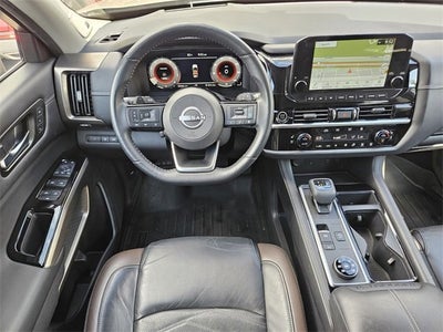 2023 Nissan Pathfinder Platinum