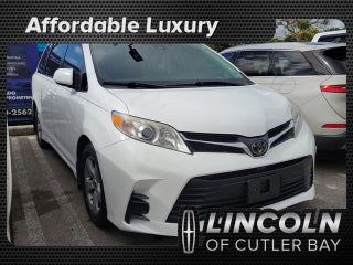 2020 Toyota Sienna LE 8 Passenger