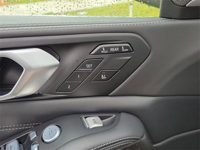 2023 BMW X7 xDrive40i