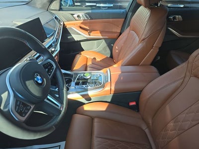 2025 BMW X7 M60i