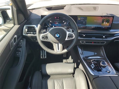 2025 BMW X5 M60i
