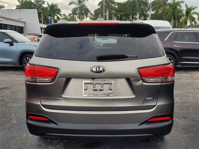2016 Kia Sorento LX