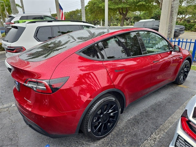 2024 Tesla Model Y Long Range