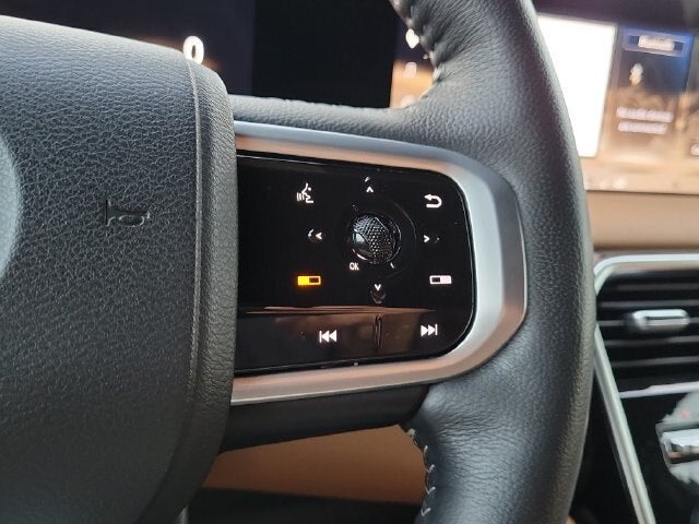 2025 Nissan Armada SL - Photo 54