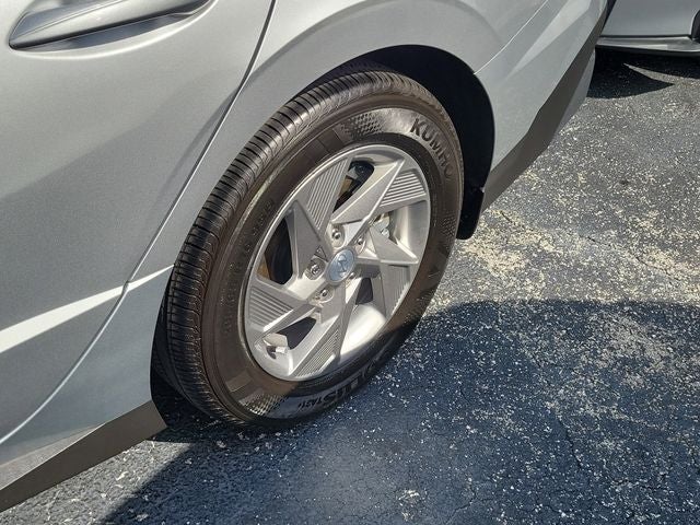 2025 Hyundai Sonata SE - Photo 6