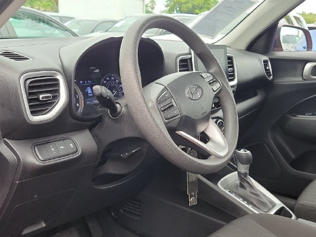 2022 Hyundai Venue SE