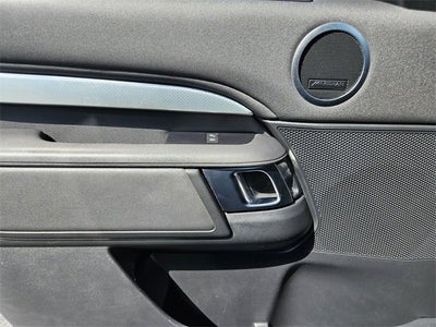 2020 Land Rover Discovery Landmark Edition