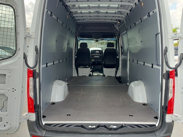 2025 Mercedes-Benz Sprinter 2500 Cargo 170 WB High Roof