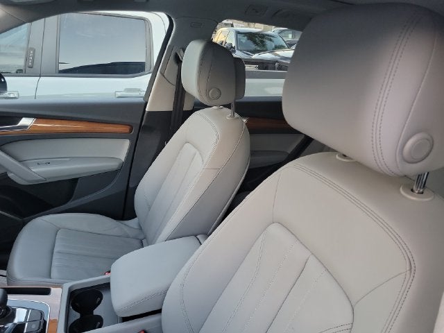 2025 Audi Q5 Premium - Photo 9