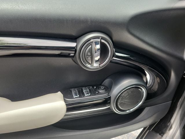 2016 MINI Cooper S Base