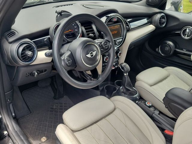 2016 MINI Cooper S Base
